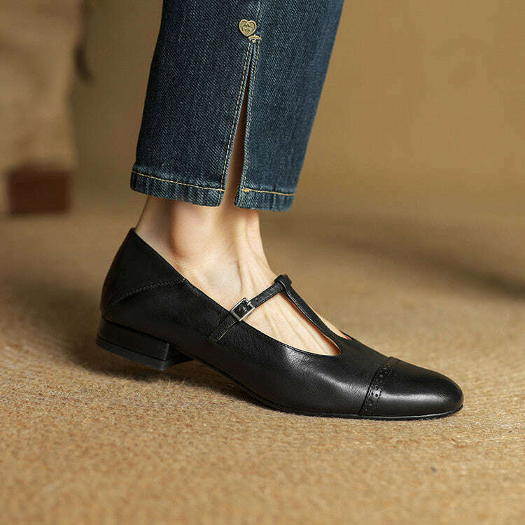 Womens Graneth Genuine Leather Flats Black
