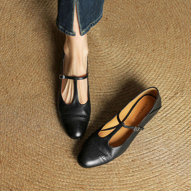 Womens Graneth Genuine Leather Flats