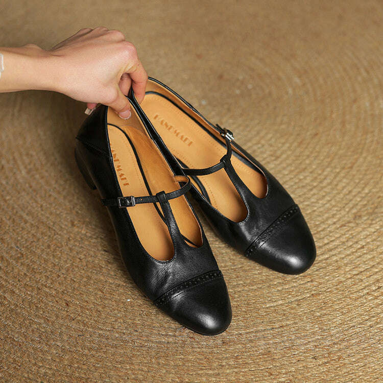 Womens Graneth Genuine Leather Flats