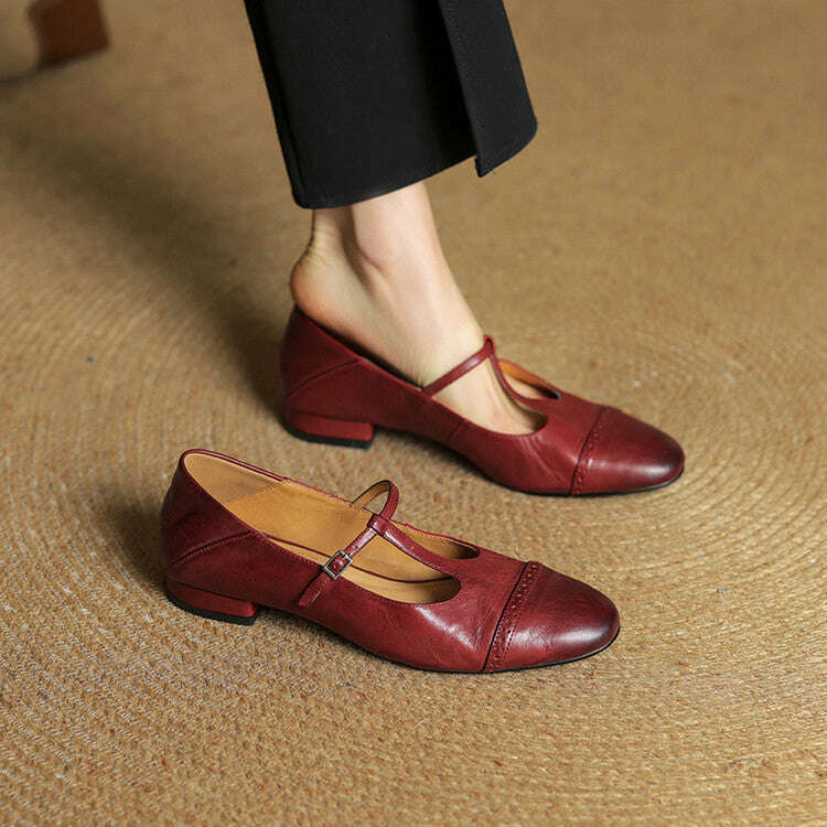 Womens Graneth Genuine Leather Flats Maroon