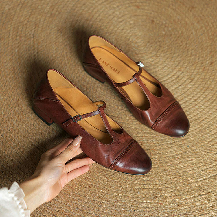 Womens Graneth Genuine Leather Flats