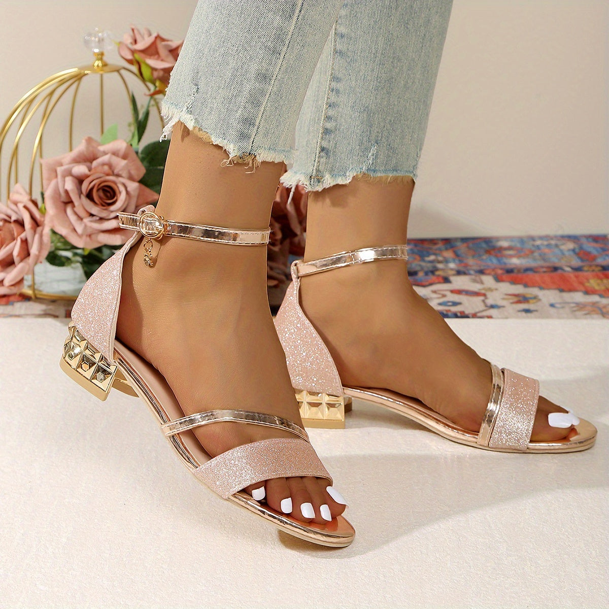 Kitten Heel Pumps – Chunky, Shiny & Versatile - Lunavitae
