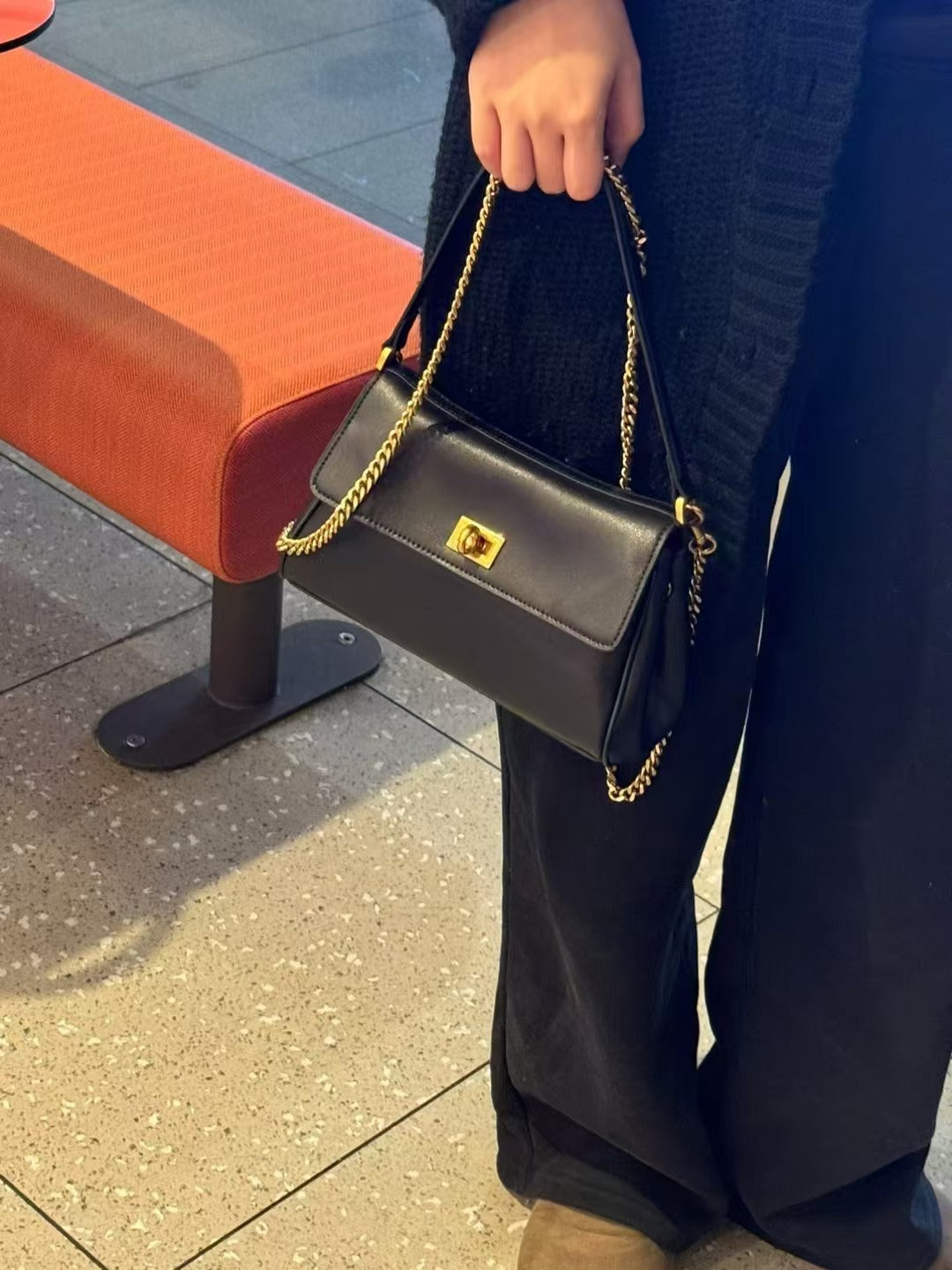 Nano Vintage-Style Leather Shoulder Bag