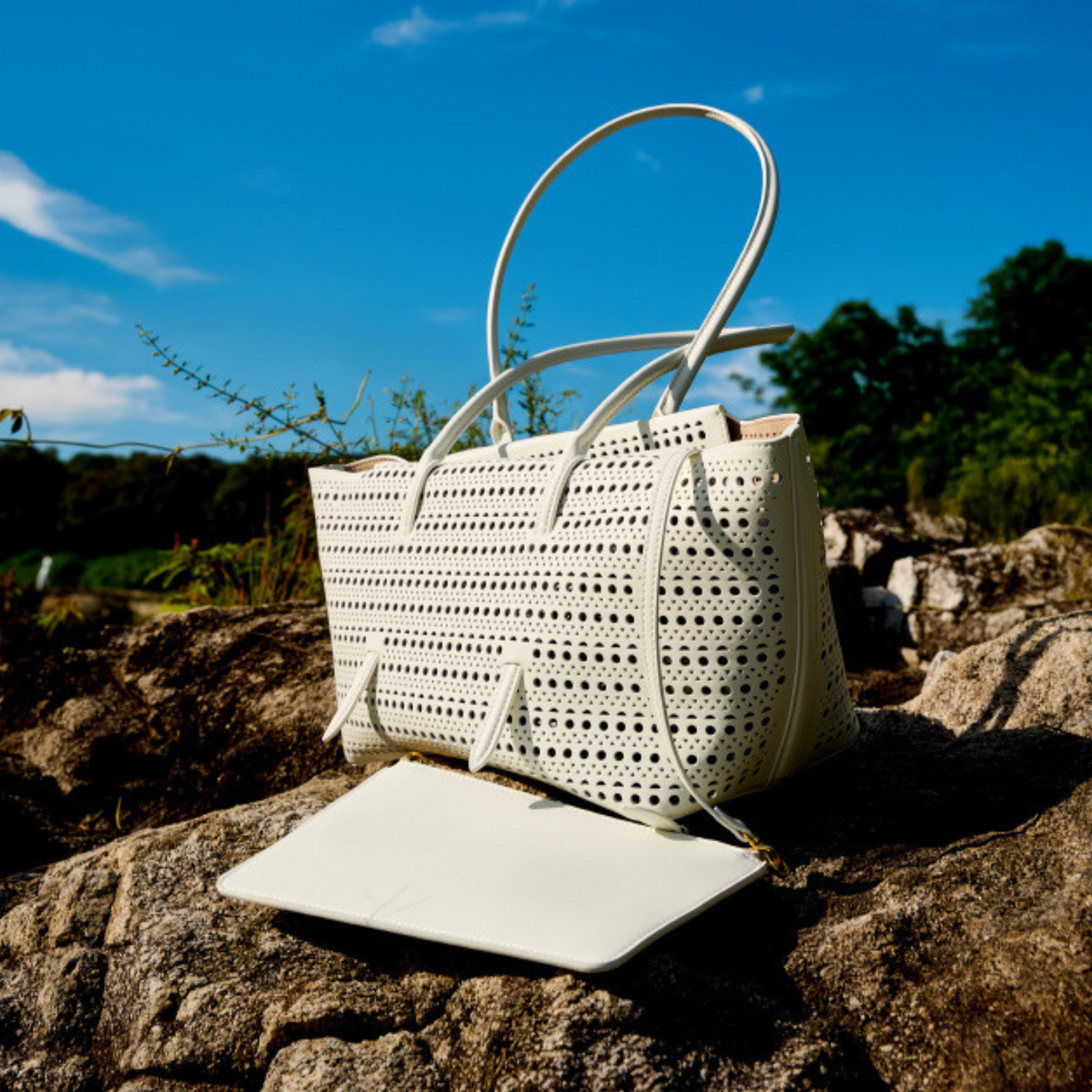Hollow Out Shoulder Leather Bag