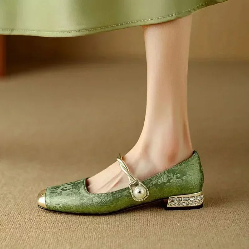 Naila Pumps - Lunavitae