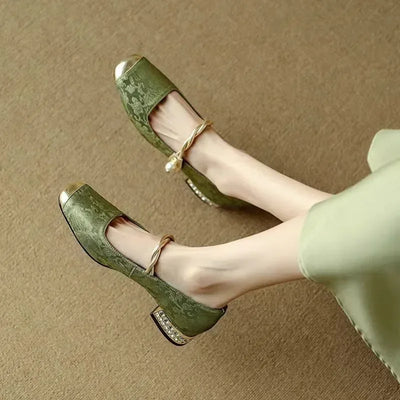 Naila Pumps - Lunavitae