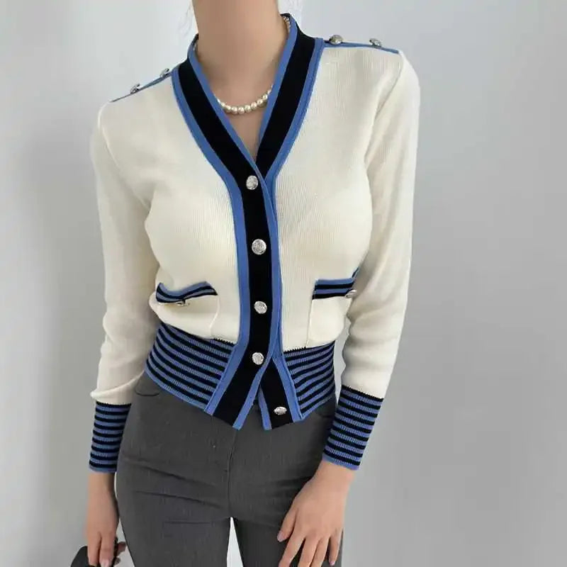 Iconic Knit Sweater - Lunavitae