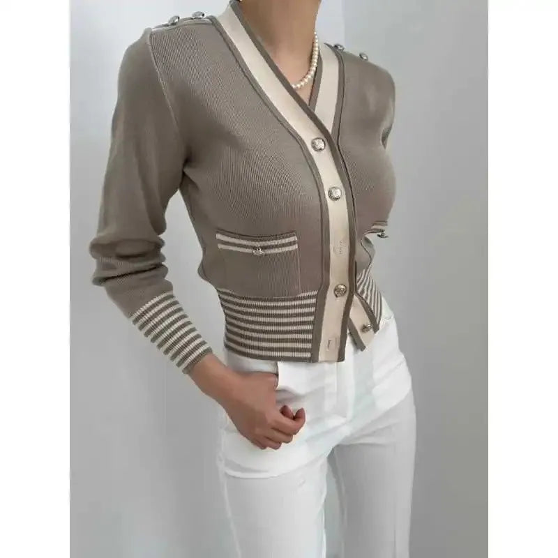Iconic Knit Sweater - Lunavitae
