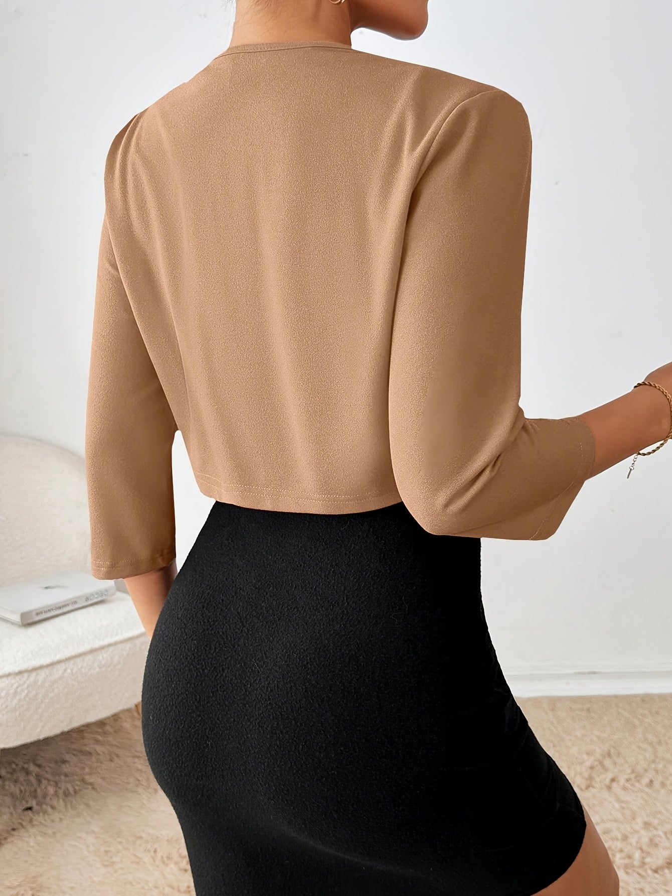 Stylish Blazer – Pleated Collar, Lightweight Fit - Lunavitae