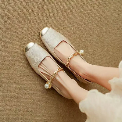 Naila Pumps - Lunavitae